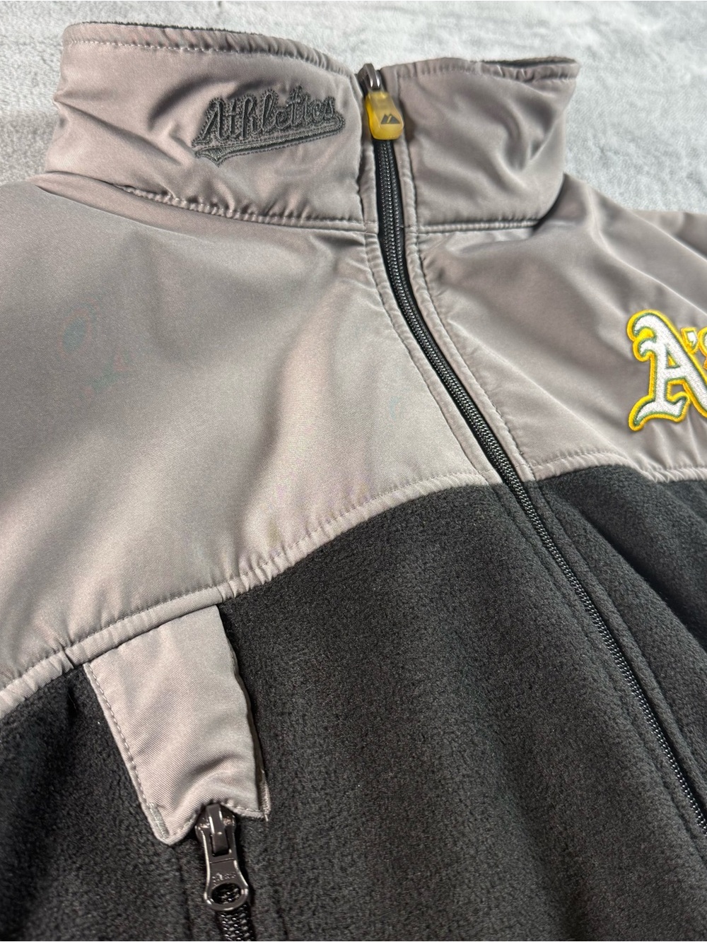 Oakland Athletics Jacket Fleece Mens M Black Gray Majestic MLB Baseball A's Zip